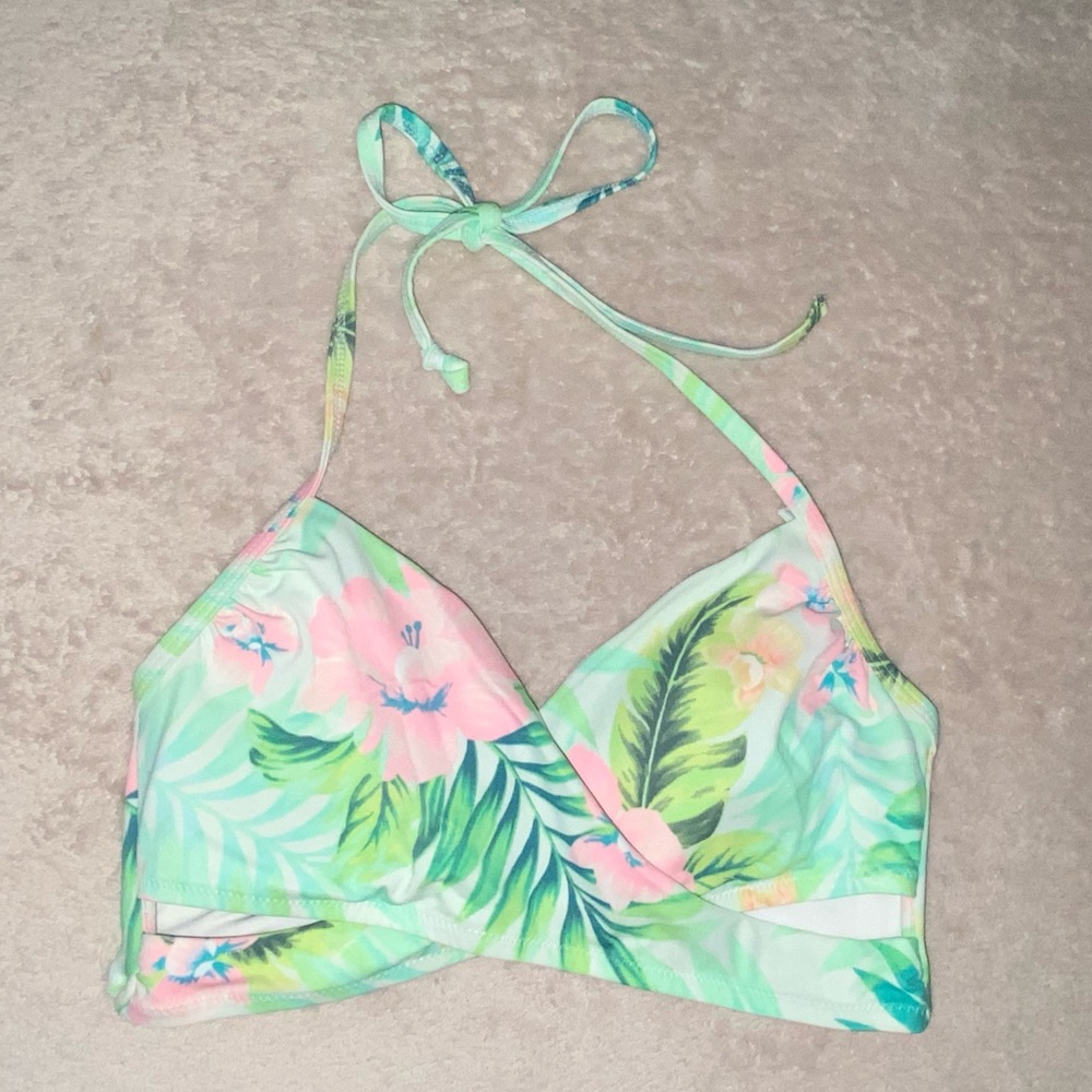 Pink Victoria’s Secret bathing suit top